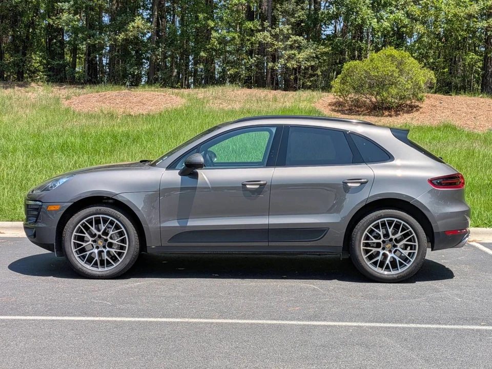 2018 Porsche Macan S - Image 2 of 5