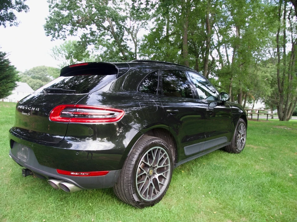 2018 Porsche Macan S - Image 10 of 23