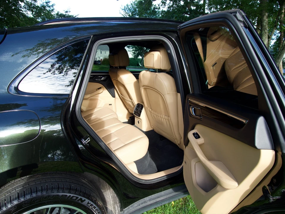 2018 Porsche Macan S - Image 17 of 23