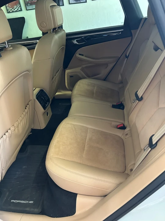 2018 Porsche Macan S - Image 12 of 14