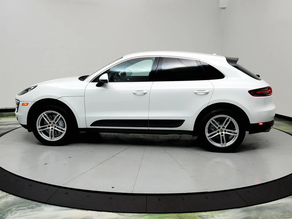 2018 Porsche Macan S - Image 8 of 12