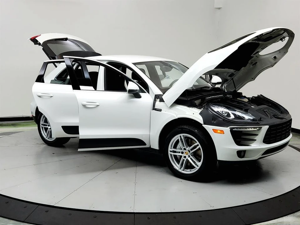 2018 Porsche Macan S - Image 10 of 12