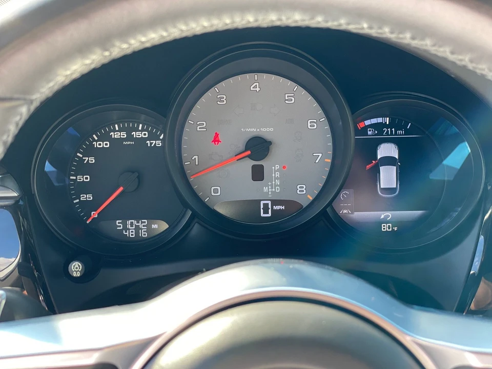 2018 Porsche Macan S - Image 10 of 13