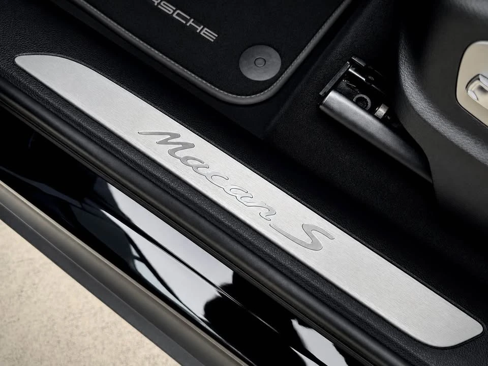 2018 Porsche Macan S - Image 8 of 20