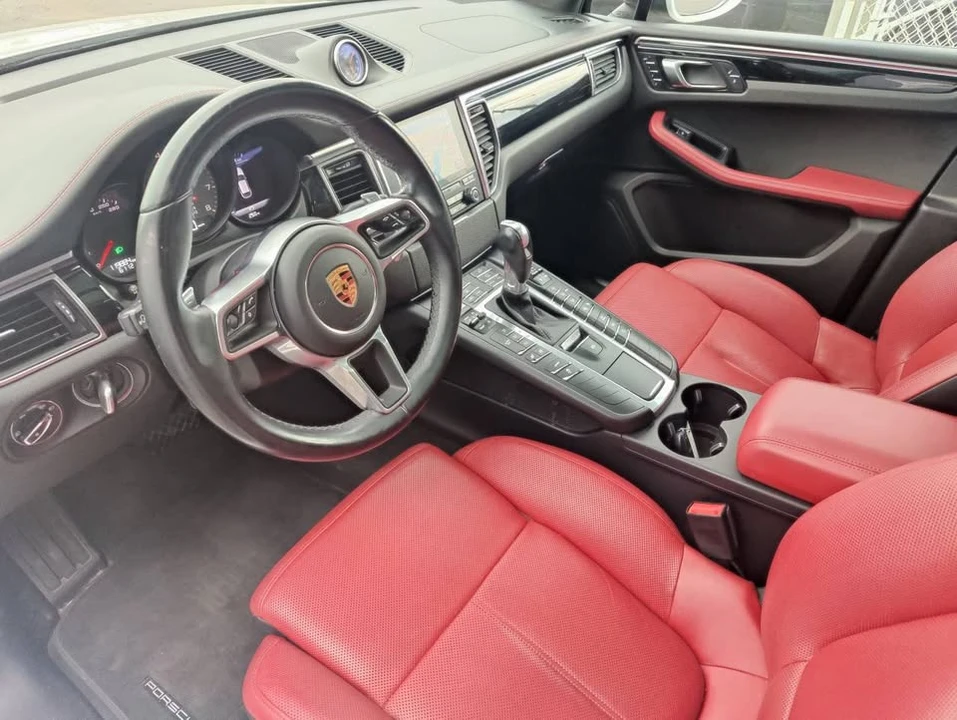 2018 Porsche Macan S - Image 15 of 20