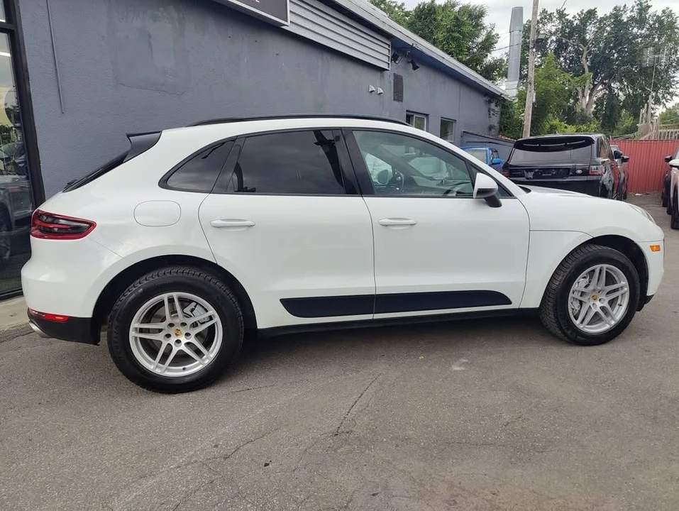 2018 Porsche Macan S - Image 10 of 20