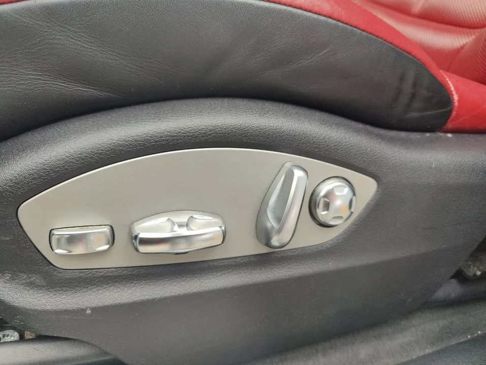 2018 Porsche Macan S - Image 14 of 20