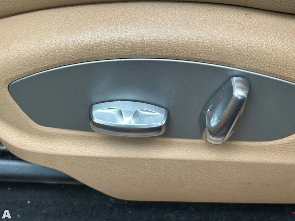 2018 Porsche Macan - Image 9 of 11