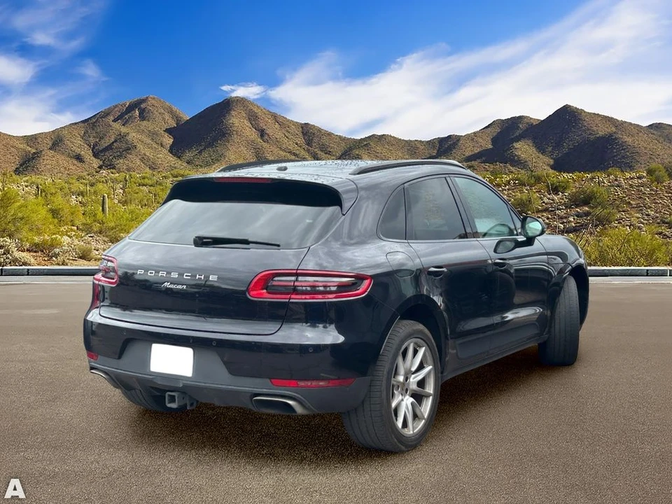 2018 Porsche Macan - Image 3 of 11
