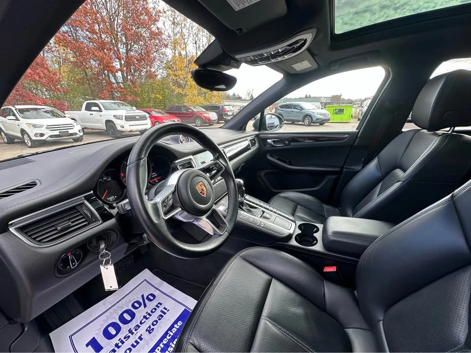 2018 Porsche Macan - Image 11 of 20