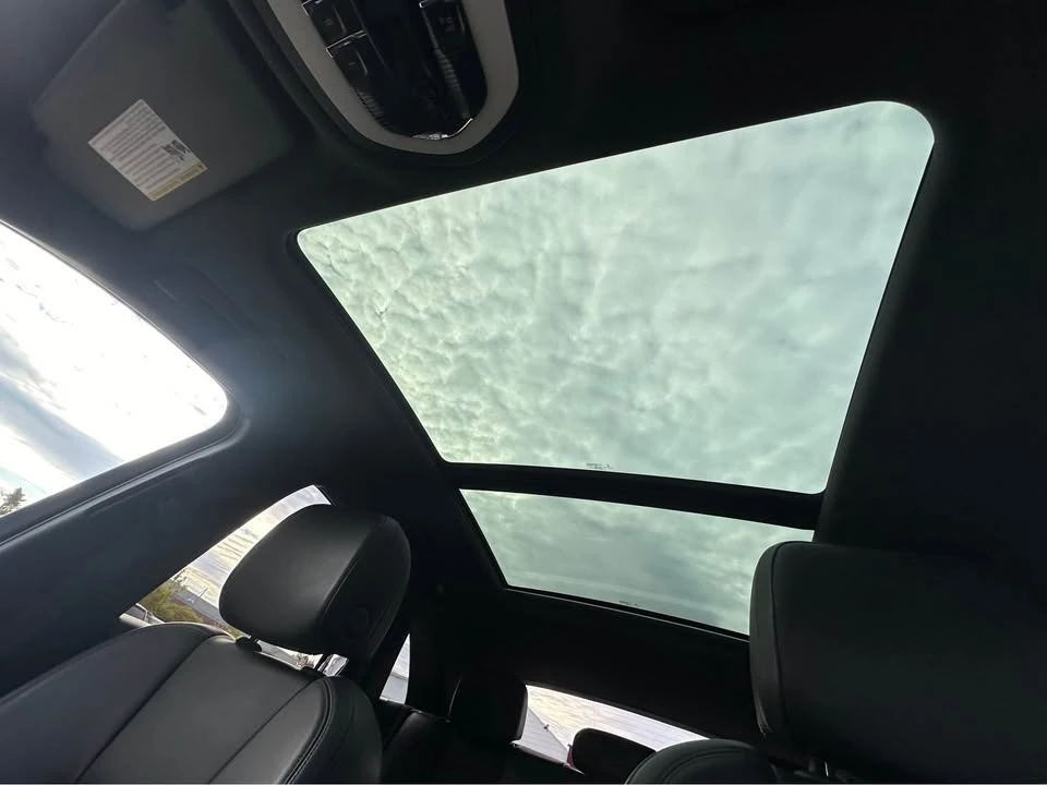 2018 Porsche Macan - Image 18 of 20