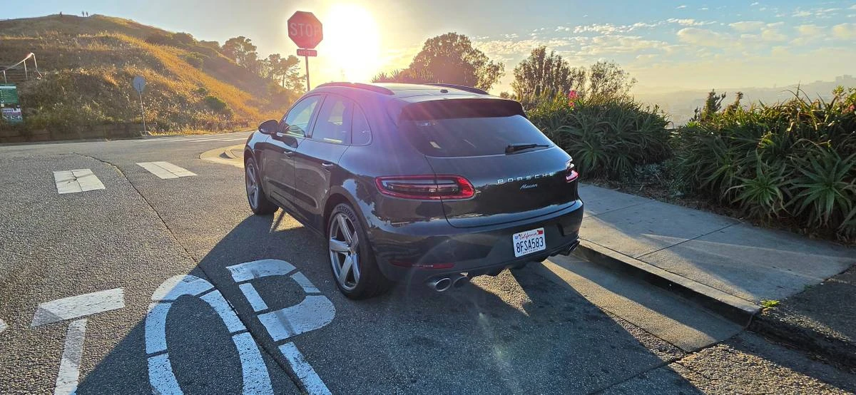 2018 Porsche Macan - Image 7 of 24