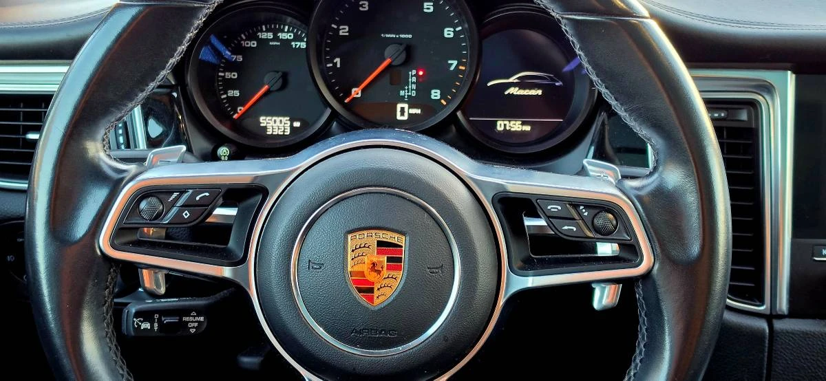 2018 Porsche Macan - Image 24 of 24