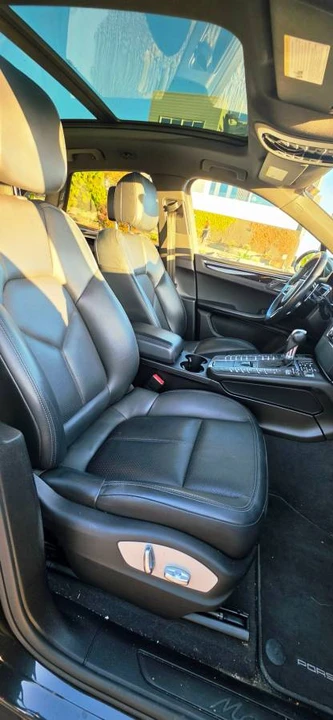 2018 Porsche Macan - Image 10 of 24