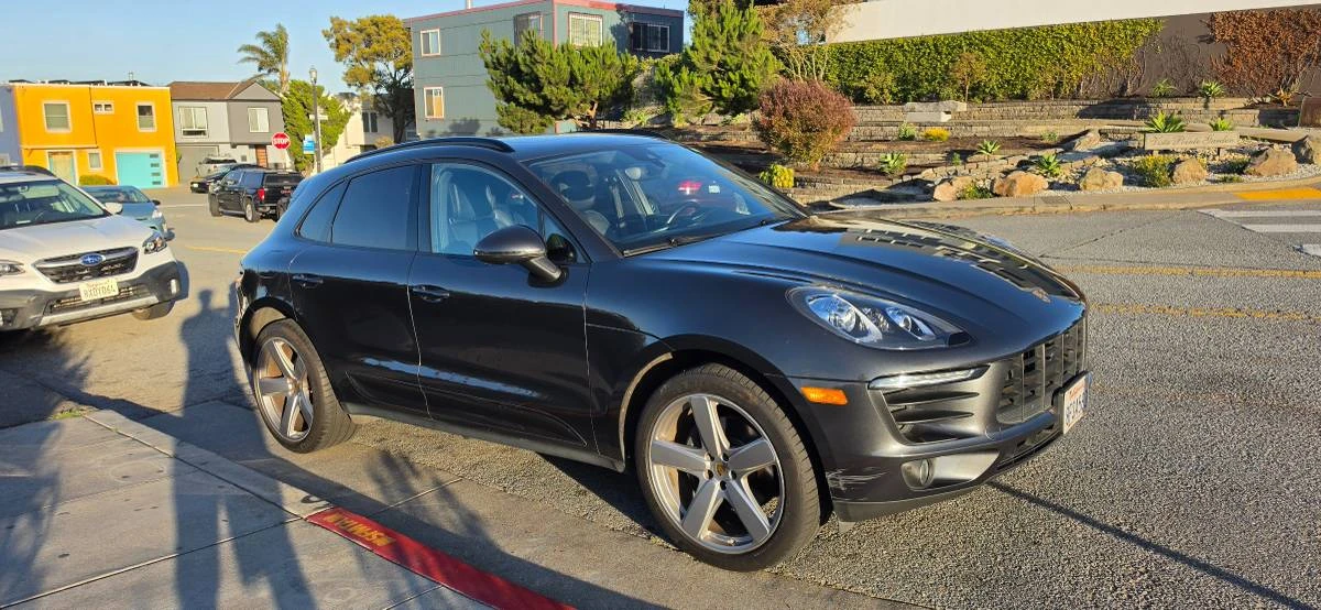 2018 Porsche Macan - Image 3 of 24