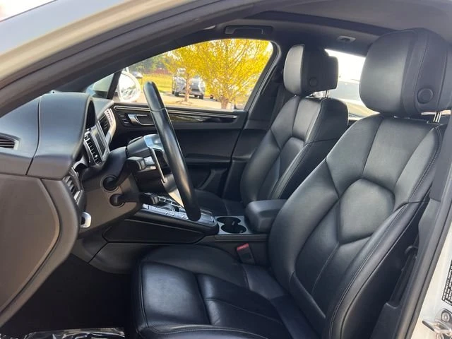 2018 Porsche Macan - Image 8 of 17