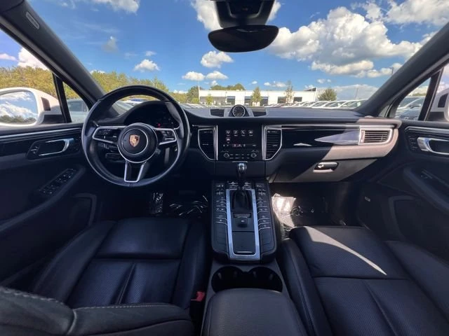 2018 Porsche Macan - Image 11 of 17