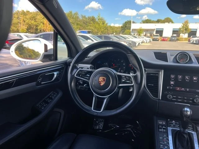 2018 Porsche Macan - Image 12 of 17