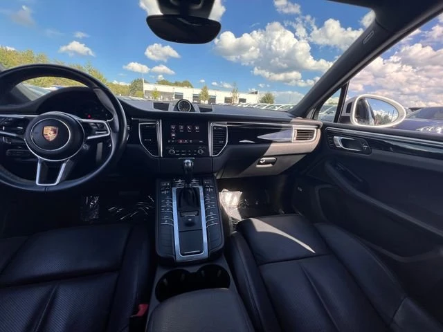 2018 Porsche Macan - Image 10 of 17