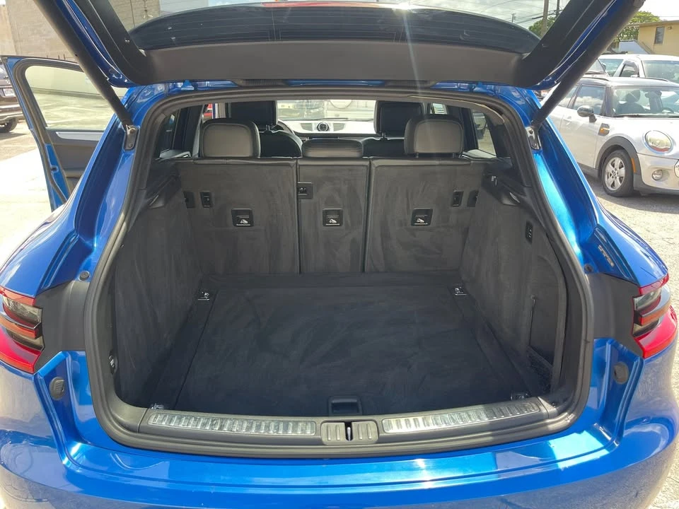 2018 Porsche Macan - Image 9 of 20