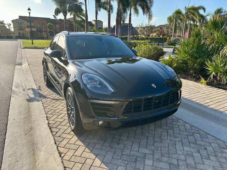 2018 Porsche Macan - Image 20 of 23