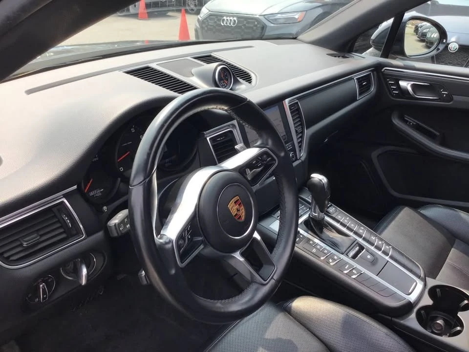 2018 Porsche Macan - Image 8 of 20