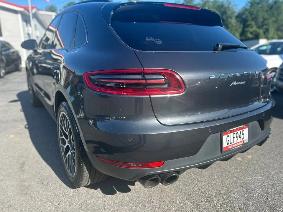 2018 Porsche Macan - Image 16 of 20