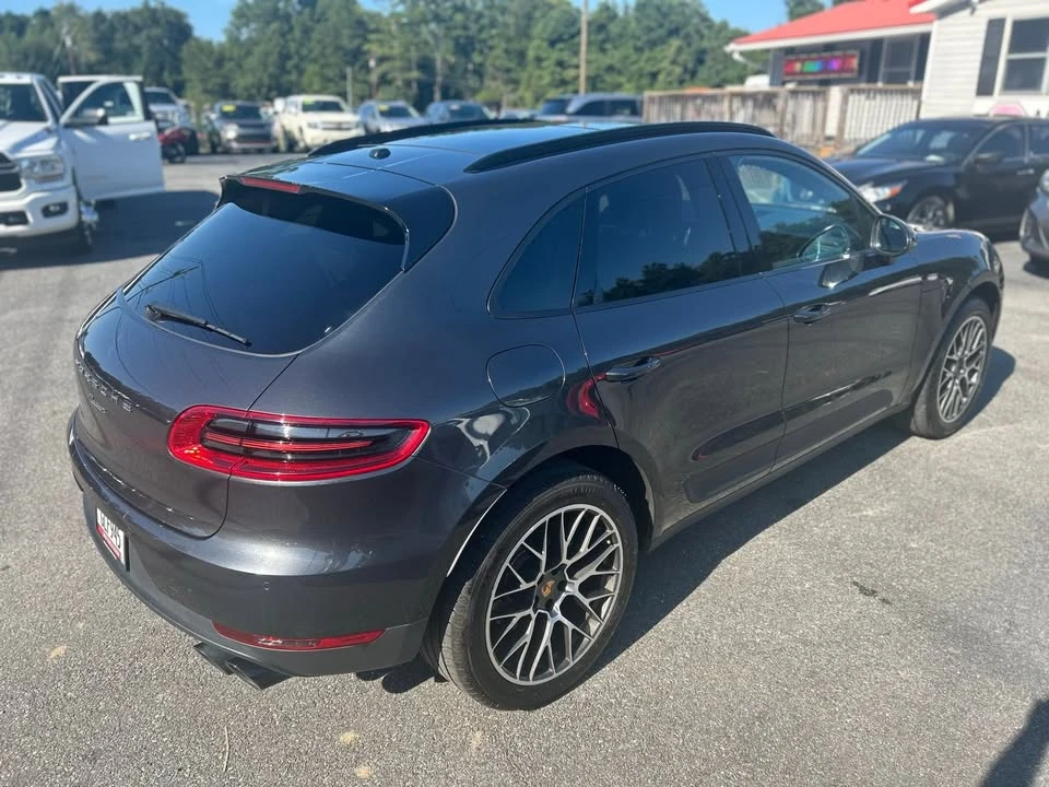 2018 Porsche Macan - Image 10 of 20
