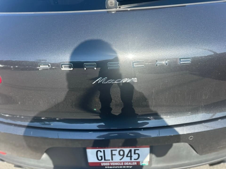2018 Porsche Macan - Image 14 of 20