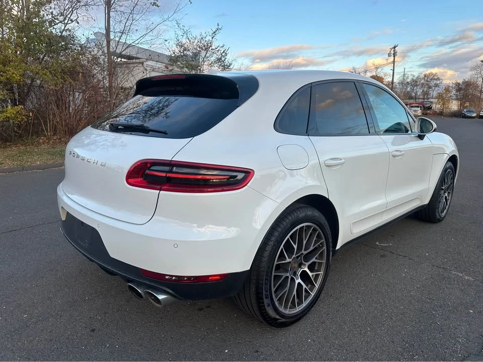 2018 Porsche Macan - Image 5 of 14