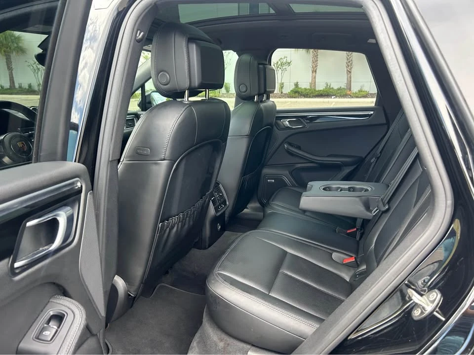 2018 Porsche Macan - Image 9 of 9