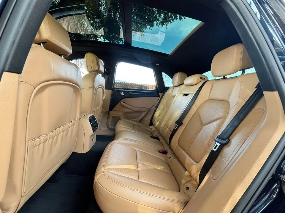 2018 Porsche Macan - Image 9 of 10