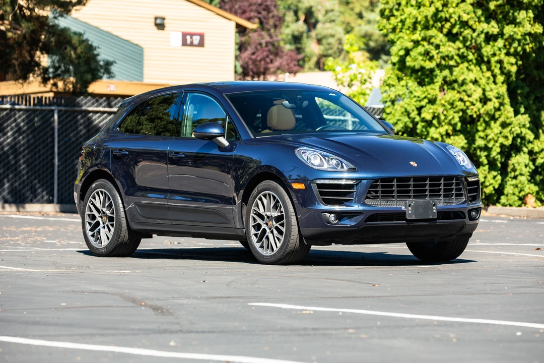 2018 Porsche Macan - Image 14 of 31