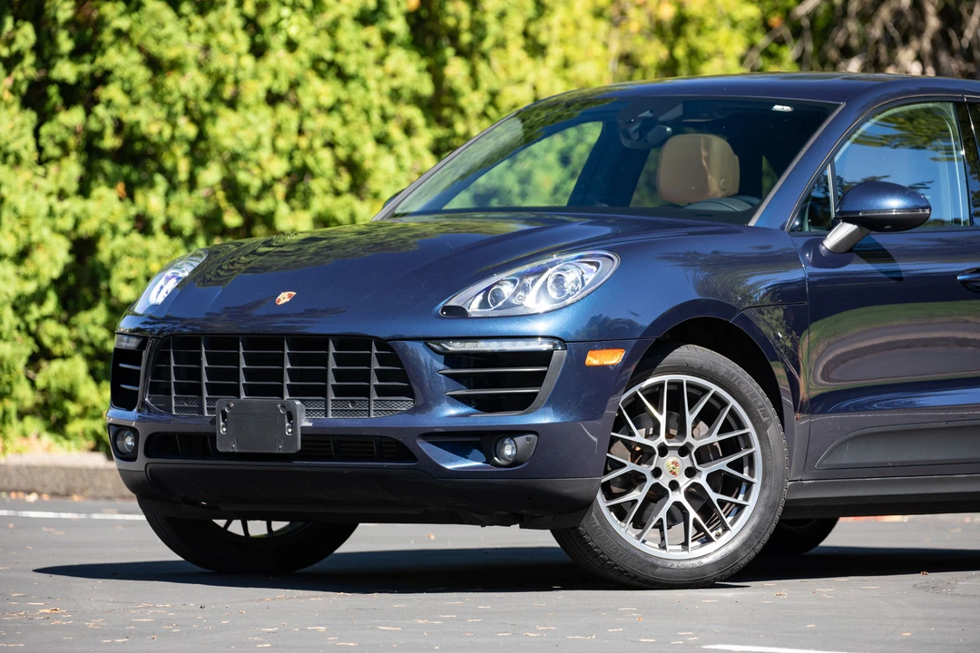 2018 Porsche Macan - Image 17 of 31