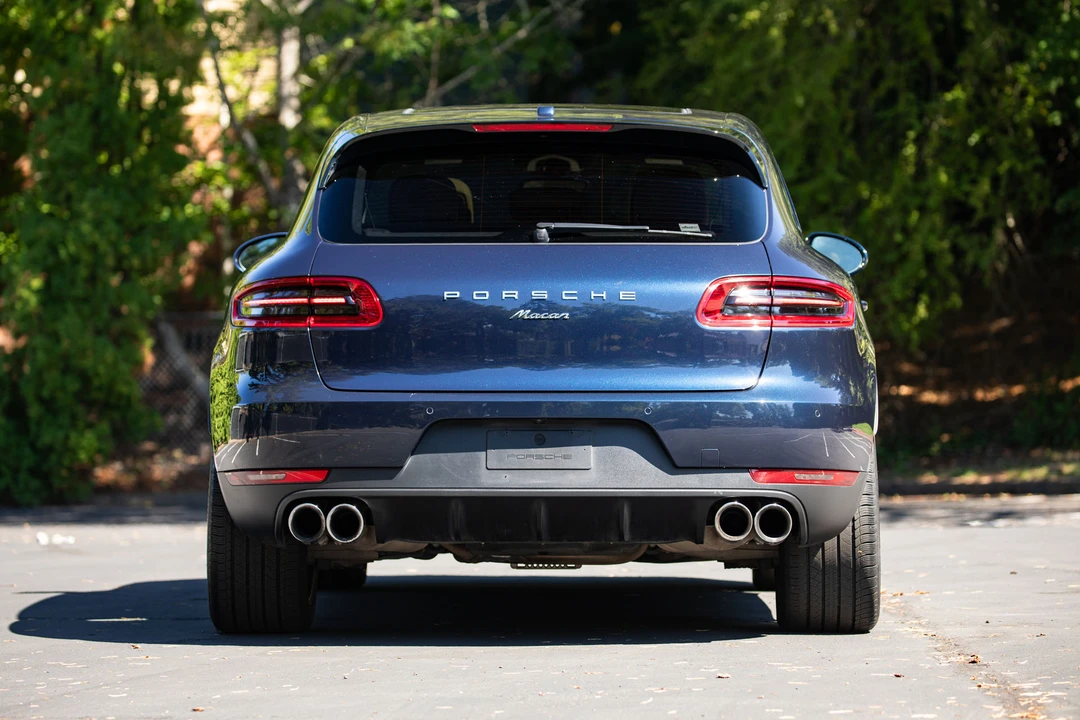 2018 Porsche Macan - Image 9 of 31