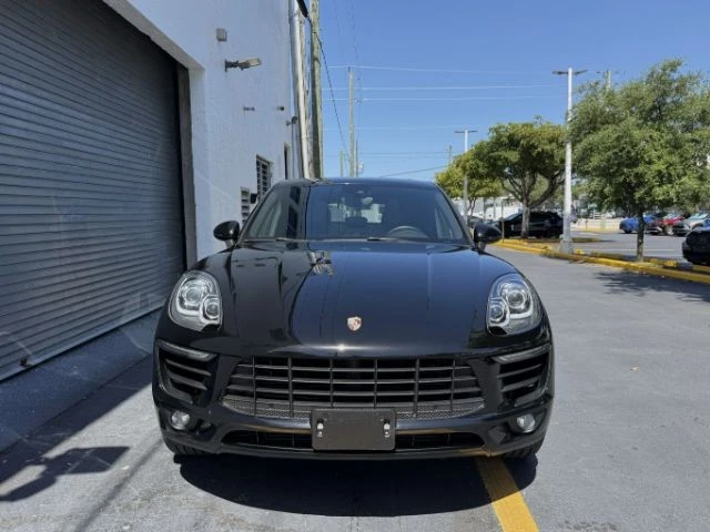2018 Porsche Macan - Image 19 of 20