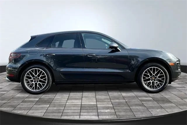 2018 Porsche Macan - Image 8 of 12