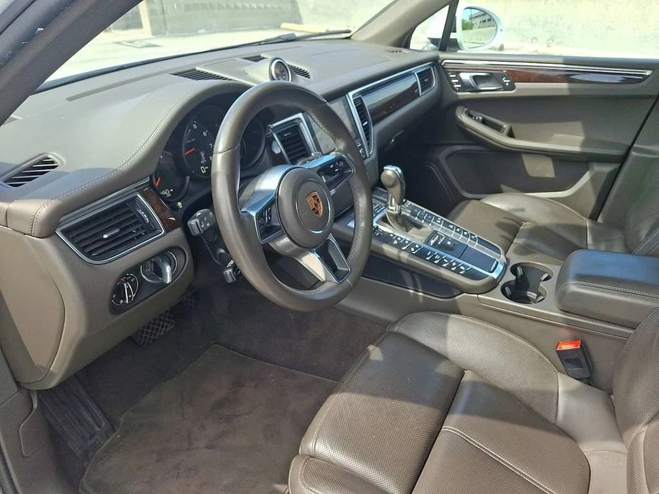 2018 Porsche Macan - Image 4 of 4