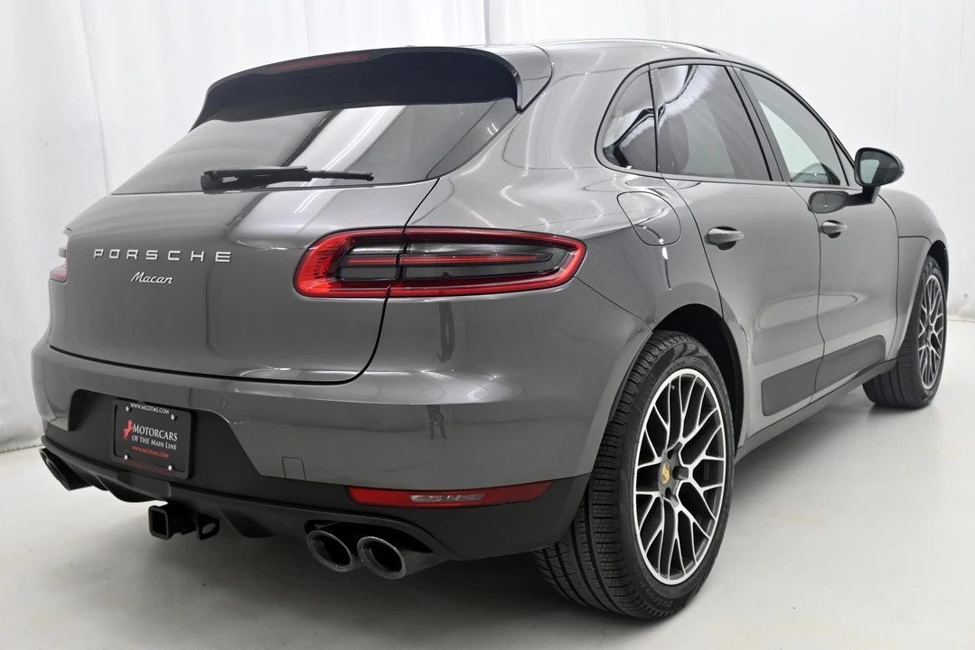 2018 Porsche Macan - Image 25 of 31