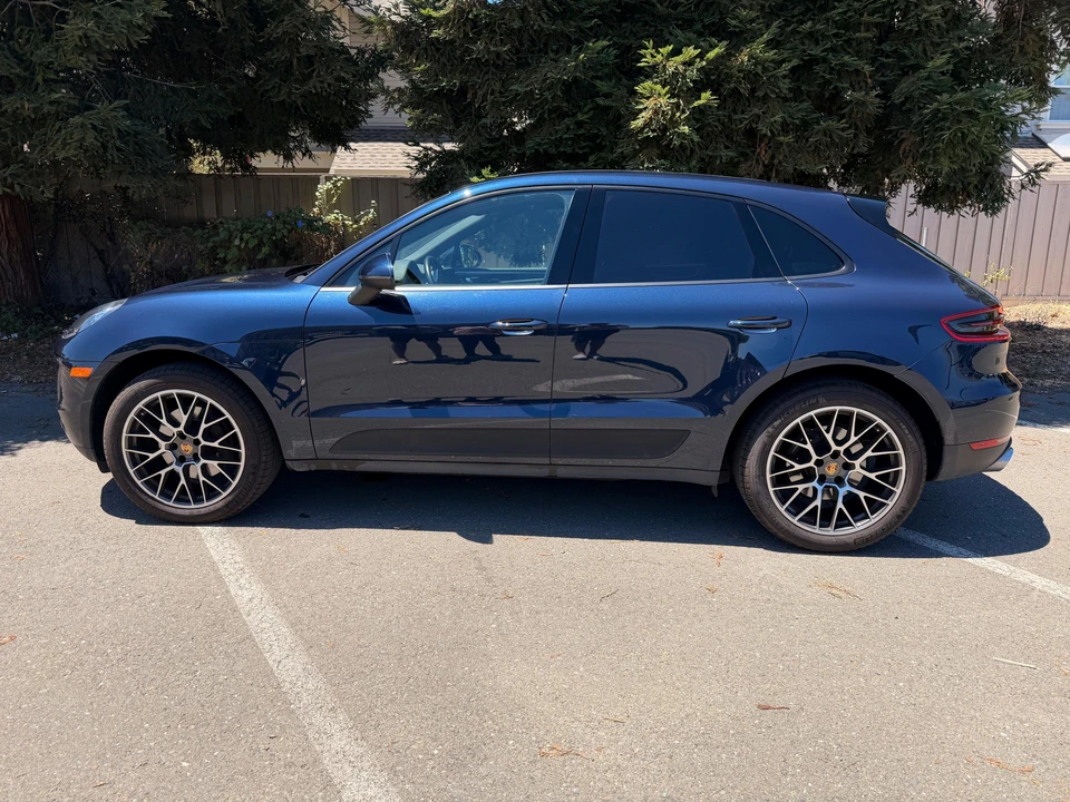2018 Porsche Macan - Image 9 of 31