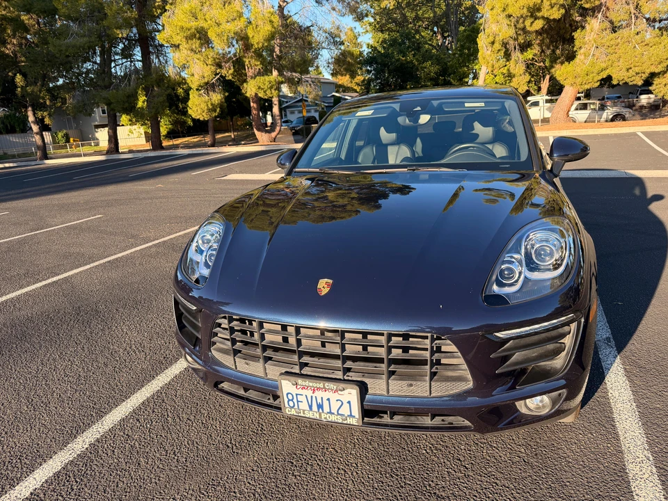 2018 Porsche Macan - Image 8 of 31