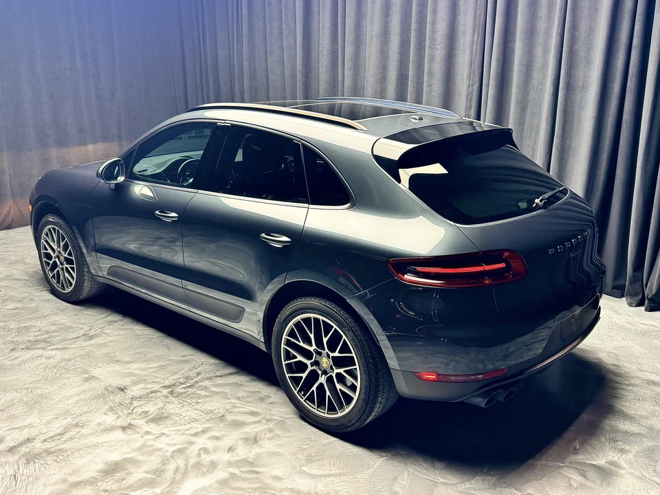 2018 Porsche Macan - Image 11 of 31