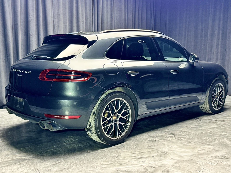 2018 Porsche Macan - Image 16 of 31