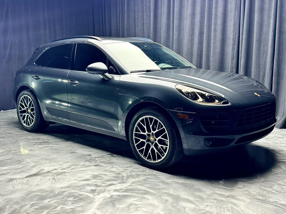 2018 Porsche Macan - Image 2 of 31