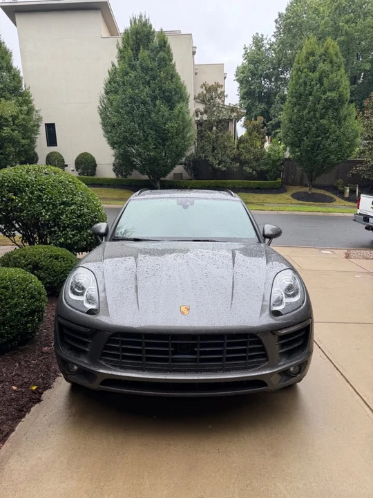 2018 Porsche Macan - Image 2 of 10