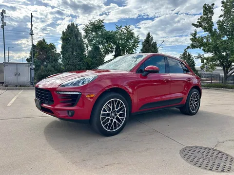 2018 Porsche Macan Sport