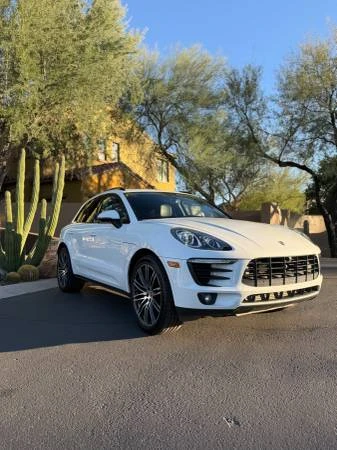 2018 Porsche Macan - Image 4 of 10