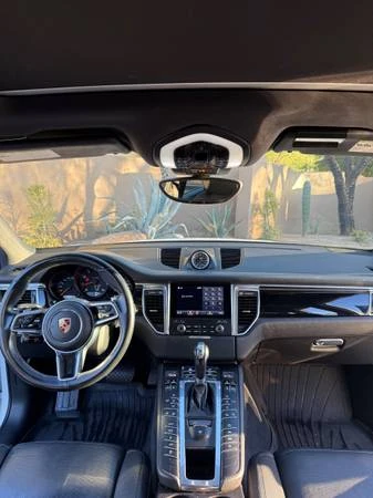 2018 Porsche Macan - Image 8 of 10