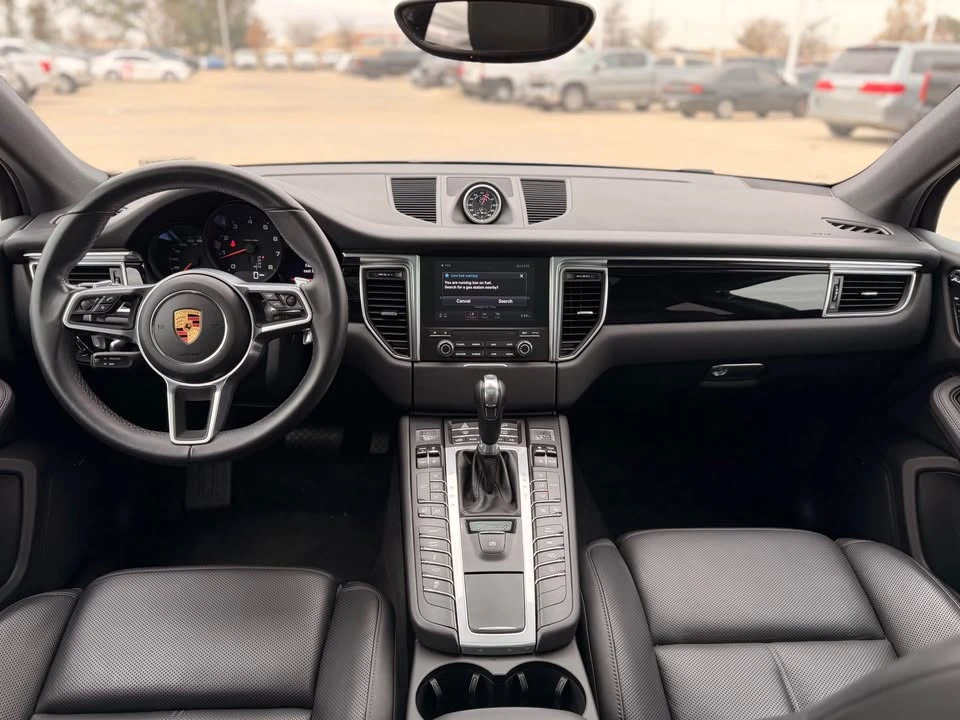 2018 Porsche Macan - Image 4 of 11