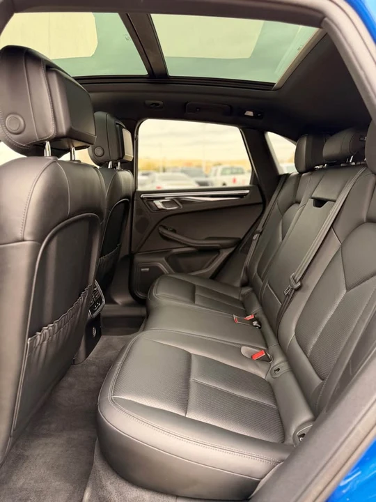 2018 Porsche Macan - Image 7 of 11